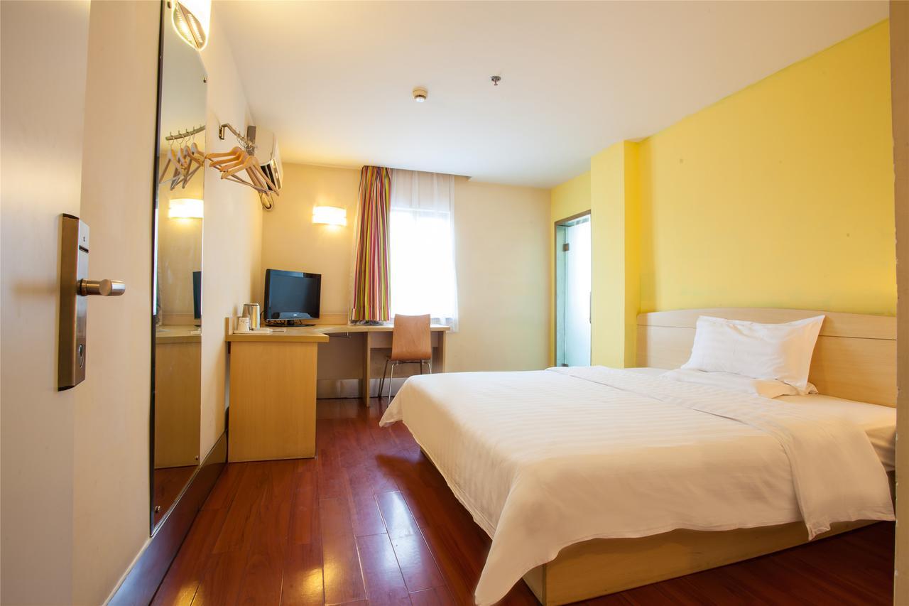 7Days Inn Qingdao Development Zone Jinshatan Oda fotoğraf